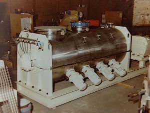 1977 – Construimos nuestro primer mezclador horizontal de turbulencia TURBOMIX