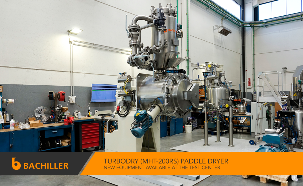 Horizontal vacuum paddle dryer and reactor